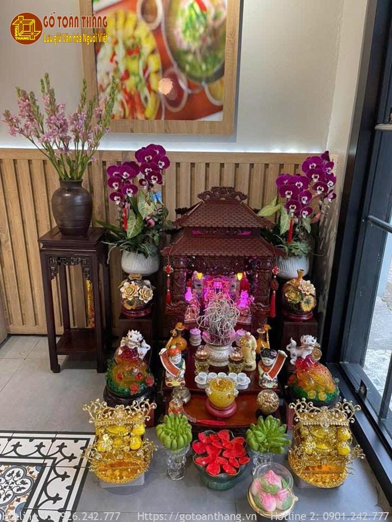 Bàn thờ Thần Tài ngày Tết đẹp - mẫu 20