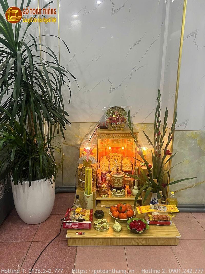 Bàn thờ Thần Tài ngày Tết đẹp - mẫu 19