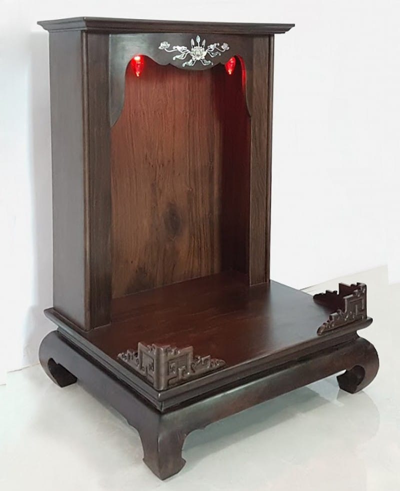 Bàn thờ Thần Tài gỗ Chiu Liu BTT-18 2 Bàn thờ Thần Tài gỗ Chiu Liu BTT-18 - Ảnh 2