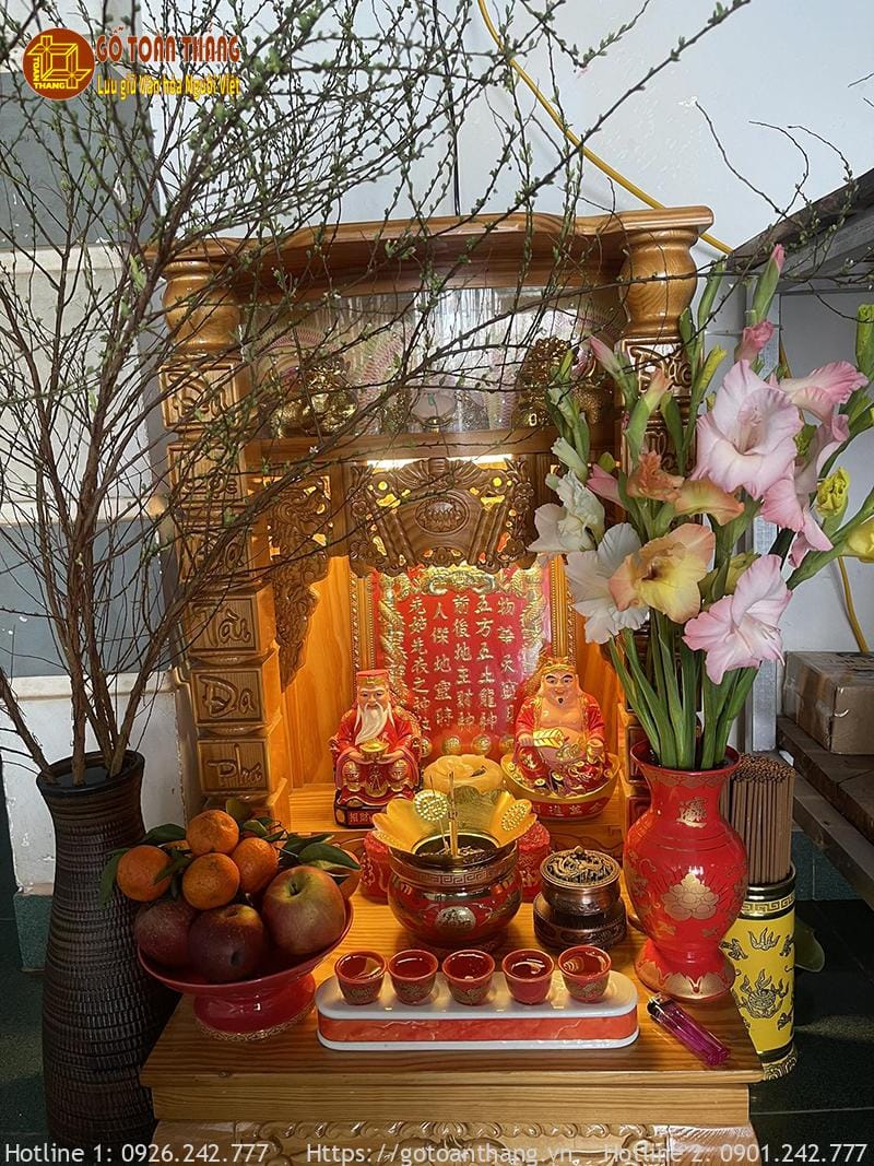 Bàn thờ Thần Tài ngày Tết đẹp - mẫu 09