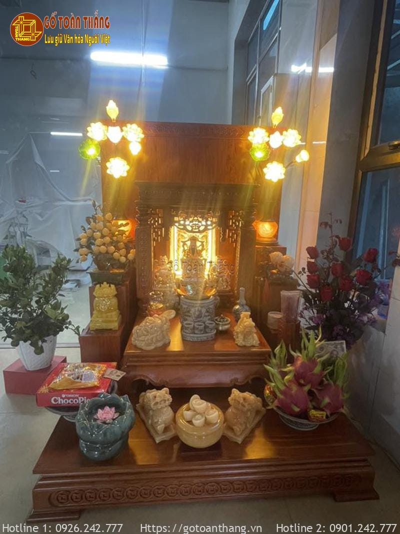 Bàn thờ Thần Tài ngày Tết đẹp - mẫu 14