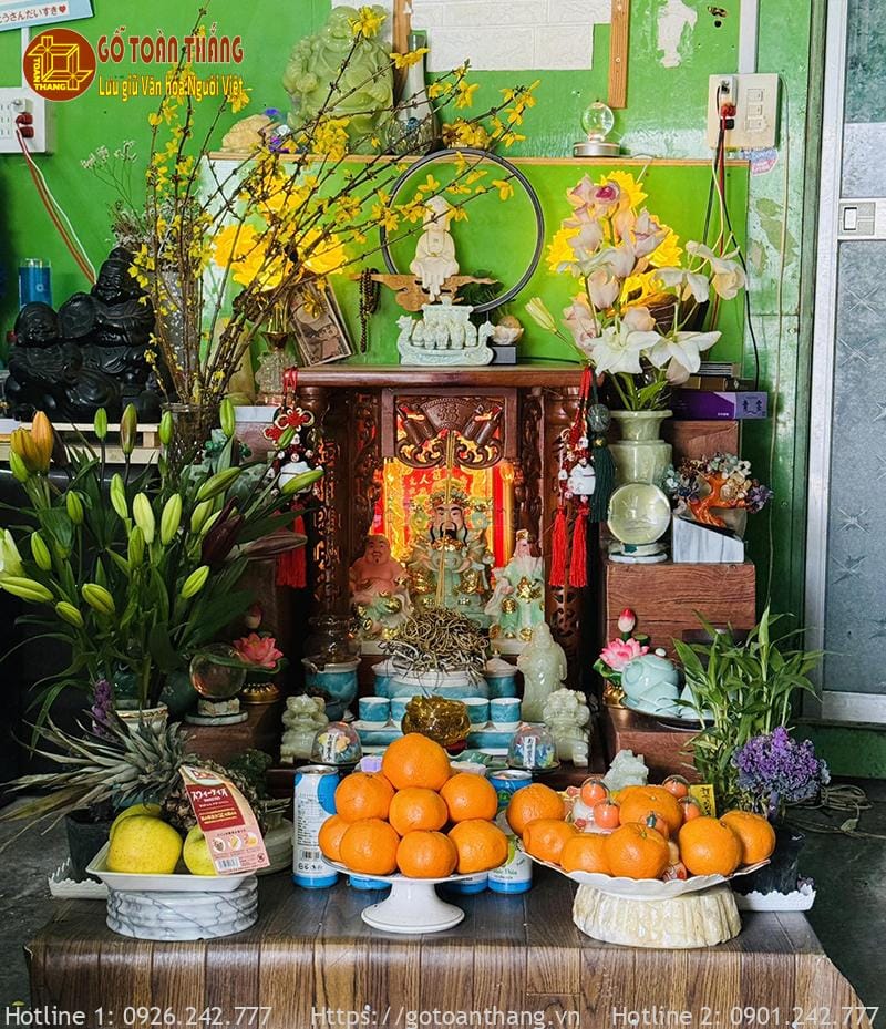 Bàn thờ Thần Tài ngày Tết đẹp - mẫu 13
