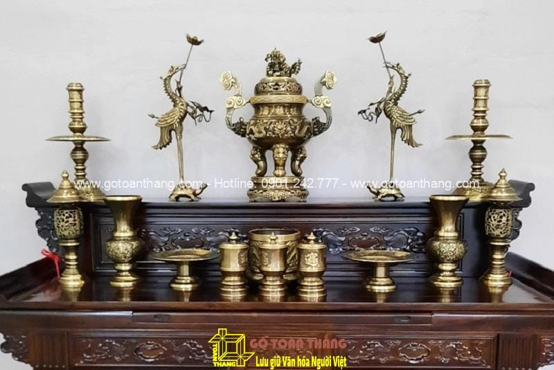Bộ đồ thờ bằng đồng thau 1 Bộ đồ thờ bằng đồng thau