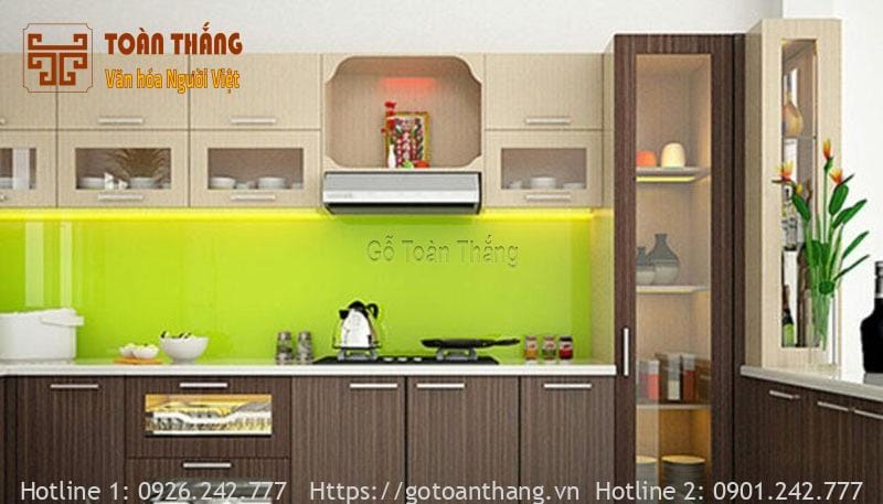 Bàn thờ Ông Táo: Ý nghĩa và cách lập, nơi đặt chuẩn 2025 48 Mẫu Bàn thờ ông Táo gắn liền trên bếp 06