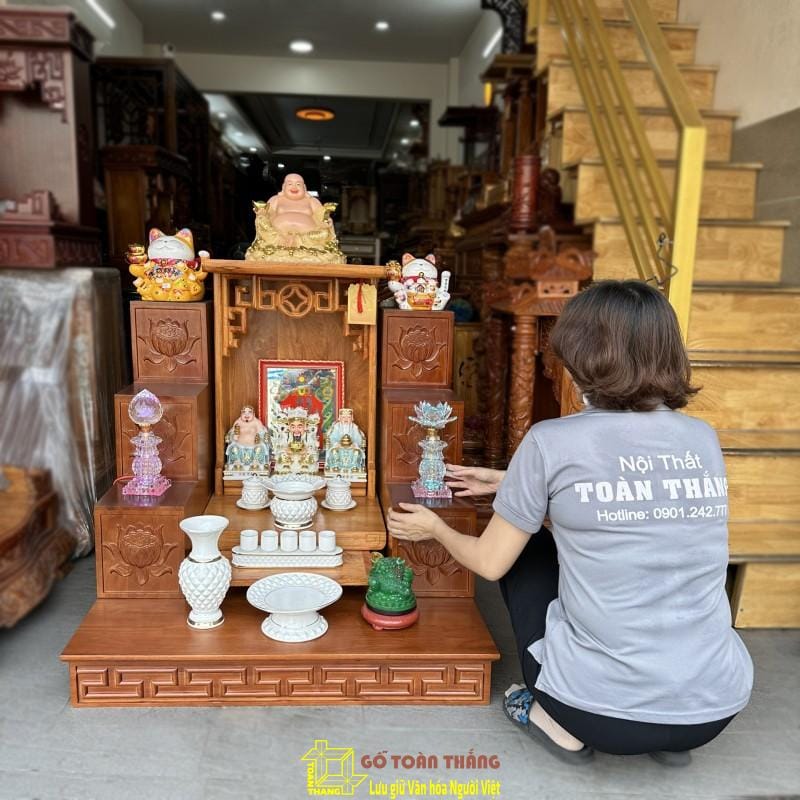 Bộ bàn thờ Thần Tài gỗ Hương TTH-05 2 Bộ bàn thờ Thần Tài gỗ Hương TTH-05 - Ảnh 2