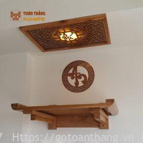 Trang thờ treo tường gỗ Sồi 48x41cm TT-14