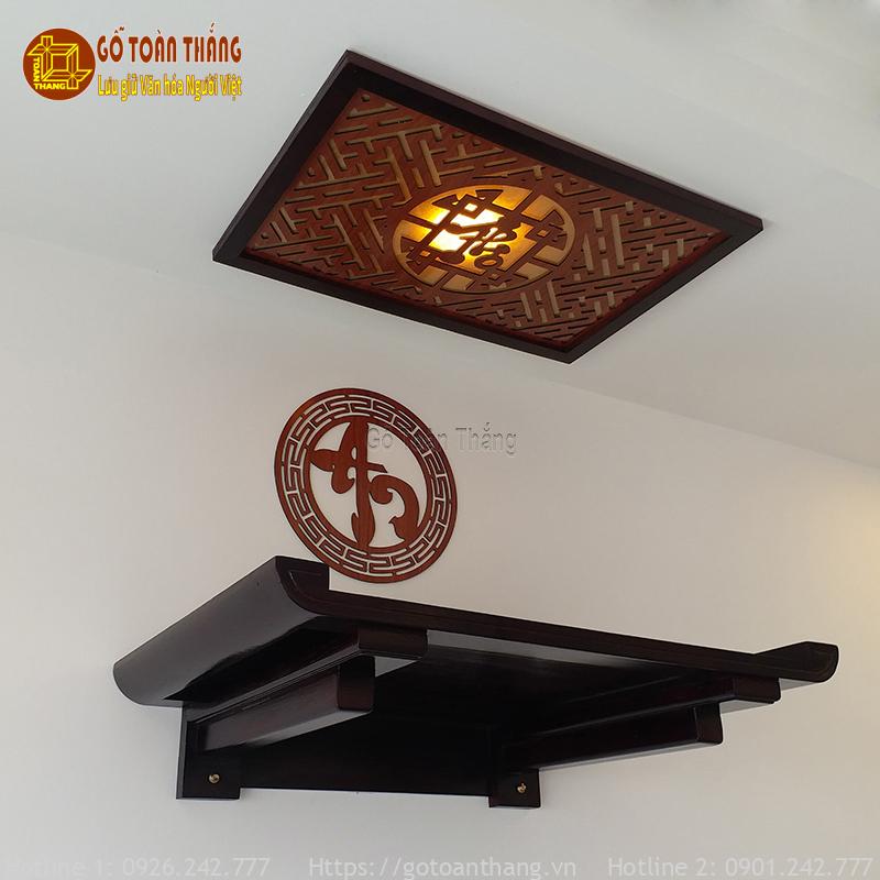 Trang thờ treo tường gỗ Sồi 48x41cm TT-15 1 Trang thờ treo tường gỗ Sồi 48x41cm TT-15