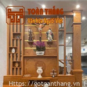30+ Mẫu vách ngăn phòng khách có bàn thờ Chúa đẹp 13 vach ngan ban tho cong giao 4