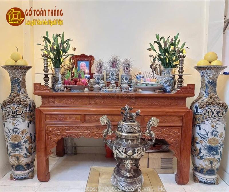 Bàn thờ Gia Tiên ngày Tết đẹp mẫu 10