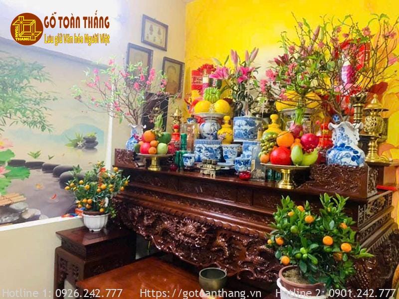 Bàn thờ Gia Tiên ngày Tết đẹp mẫu 01